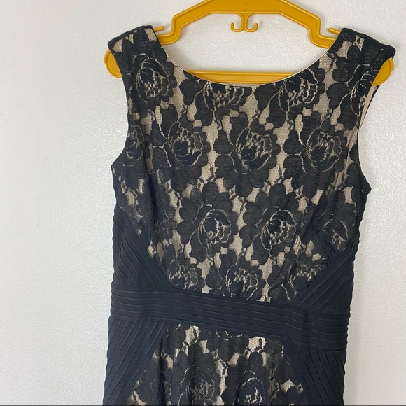 🦋3/$30 Danny and Nicole Lace Mini Dress - Picture 4 of 6